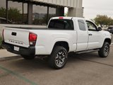 Used 2018 Toyota Tacoma SR image 4