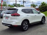 Used 2018 Nissan Rogue SL w/ Premium Package image 5