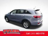 Used 2020 Kia Sorento LX image 5