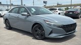 Used 2021 Hyundai Elantra SEL image 2