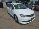 Used 2017 Chrysler Pacifica LX image 2