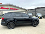 Used 2017 Ford Explorer XLT w/ Equipment Group 202A image 2