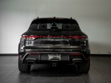 Certified 2024 Porsche Macan image 4