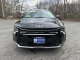 Used 2023 Kia Niro EX Touring image 2