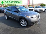 Used 2020 Nissan Kicks S image 2
