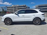 Certified 2023 Porsche Cayenne image 2