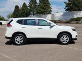 Used 2015 Nissan Rogue S image 2