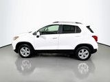 Used 2022 Chevrolet Trax LT w/ LT Convenience Package image 4
