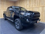 Used 2017 Toyota Tacoma Limited image 4