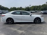 Used 2019 Toyota Camry LE image 2
