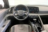 Certified 2025 Hyundai Elantra SE w/ Cargo Package image 5