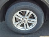 Certified 2022 Ford Explorer XLT w/ Equipment Group 202A image 5