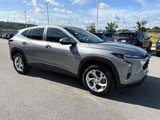 Used 2024 Chevrolet Trax LS w/ LS Convenience Package image 2