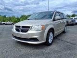 Used 2014 Dodge Grand Caravan SXT image 2