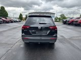Used 2020 Volkswagen Tiguan SE w/ Panoramic Sunroof Package image 4