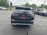 New 2025 Mitsubishi Outlander SE image 4