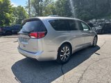 Used 2017 Chrysler Pacifica Limited w/ Tire & Wheel Group image 5