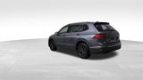 New 2024 Volkswagen Tiguan SE image 3