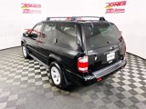 Used 2002 Nissan Pathfinder LE image 2