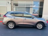 Used 2019 Nissan Rogue SV image 4