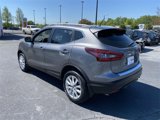 Used 2021 Nissan Rogue Sport SV image 3