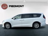 Used 2019 Chrysler Pacifica Touring Plus w/ Advanced Safetytec Group image 5