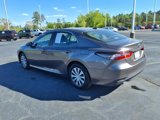 Used 2022 Toyota Camry LE image 3