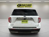 Used 2022 Ford Explorer XLT w/ Equipment Group 202A image 2