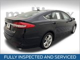 Used 2018 Ford Fusion SE image 3