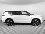 Used 2024 Mitsubishi Outlander SE image 5