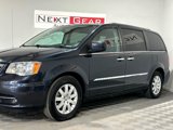 Used 2014 Chrysler Town & Country Touring w/ Driver Convenience Group image 5