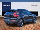 New 2025 Volvo XC40 B5 Ultra w/ Climate Package image 4