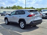 Used 2022 Toyota RAV4 LE image 5