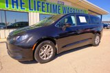 Used 2023 Chrysler Voyager LX image 2