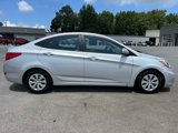 Used 2016 Hyundai Accent SE image 3