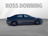 Used 2023 Toyota Camry SE image 2