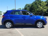 Used 2022 Hyundai Venue SE image 2