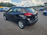 Used 2018 Nissan Kicks S image 3
