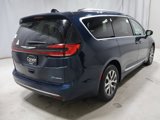 New 2025 Chrysler Pacifica Pinnacle image 4