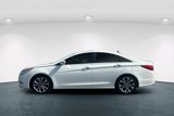 Used 2013 Hyundai Sonata SE w/ Navigation & Sunroof Pkg image 3