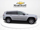 Used 2023 Jeep Grand Cherokee L Laredo image 2
