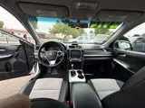 Used 2014 Toyota Camry SE image 5