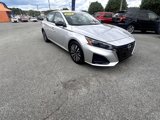 Used 2024 Nissan Altima 2.5 SV image 3