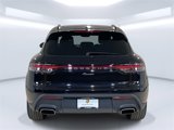 Certified 2024 Porsche Macan image 4