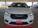 Used 2024 Chrysler Pacifica Touring-L image 4