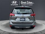 Used 2017 Nissan Rogue S image 4