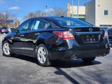Used 2015 Nissan Altima 2.5 SV image 2