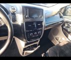 Used 2019 Dodge Grand Caravan SE w/ UConnect Hands-Free Group image 5