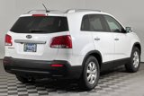 Used 2013 Kia Sorento LX w/ Convenience Pkg image 4