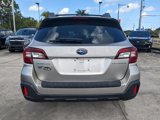Used 2018 Subaru Outback 2.5i Premium image 5